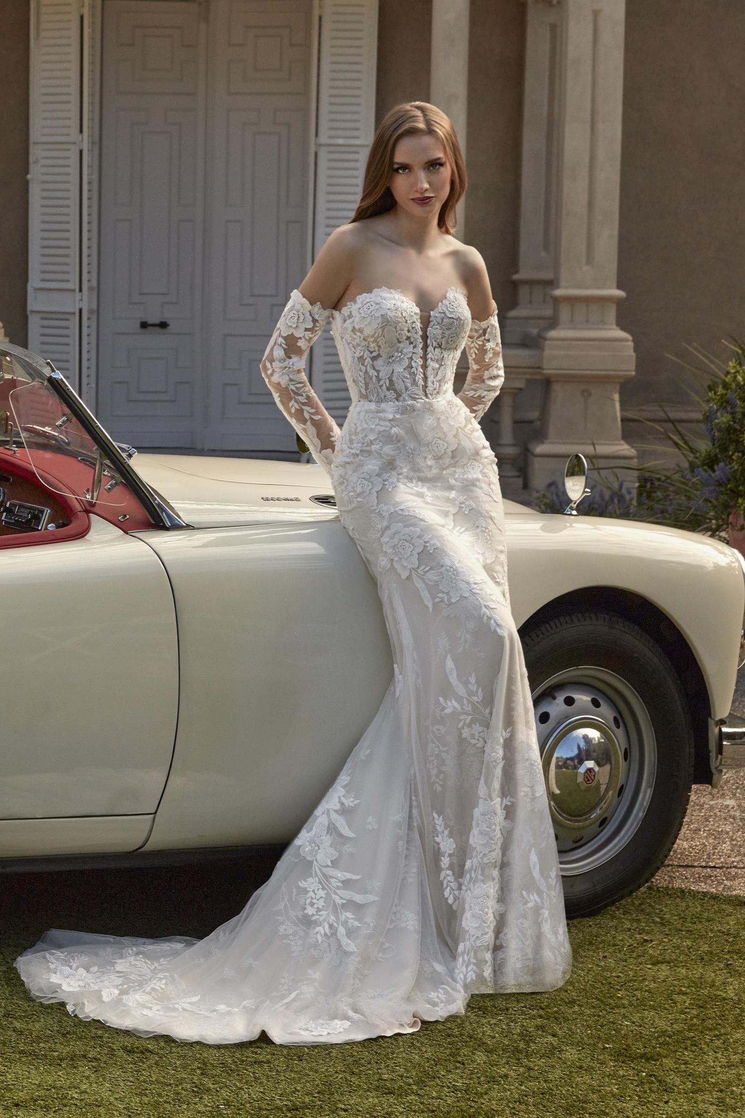 Lace Mermaid Wedding Dress With Detachable Sleeves - Aude Lace Mermaid Wedding Dress With Detachable Sleeves - Aude