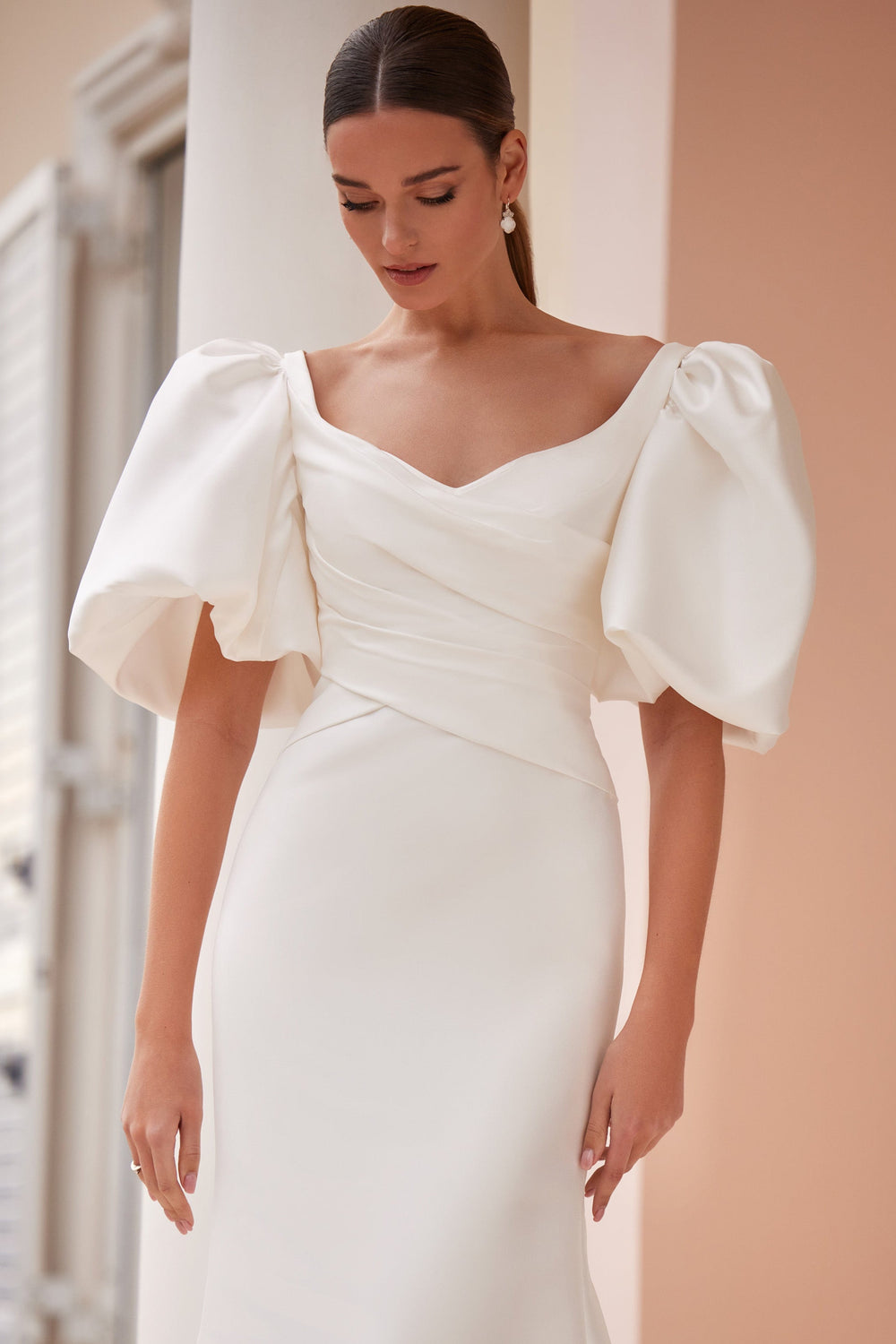 13 Wedding Dress Sleeve Types Every Bride Should Consider - Krismil Bridal