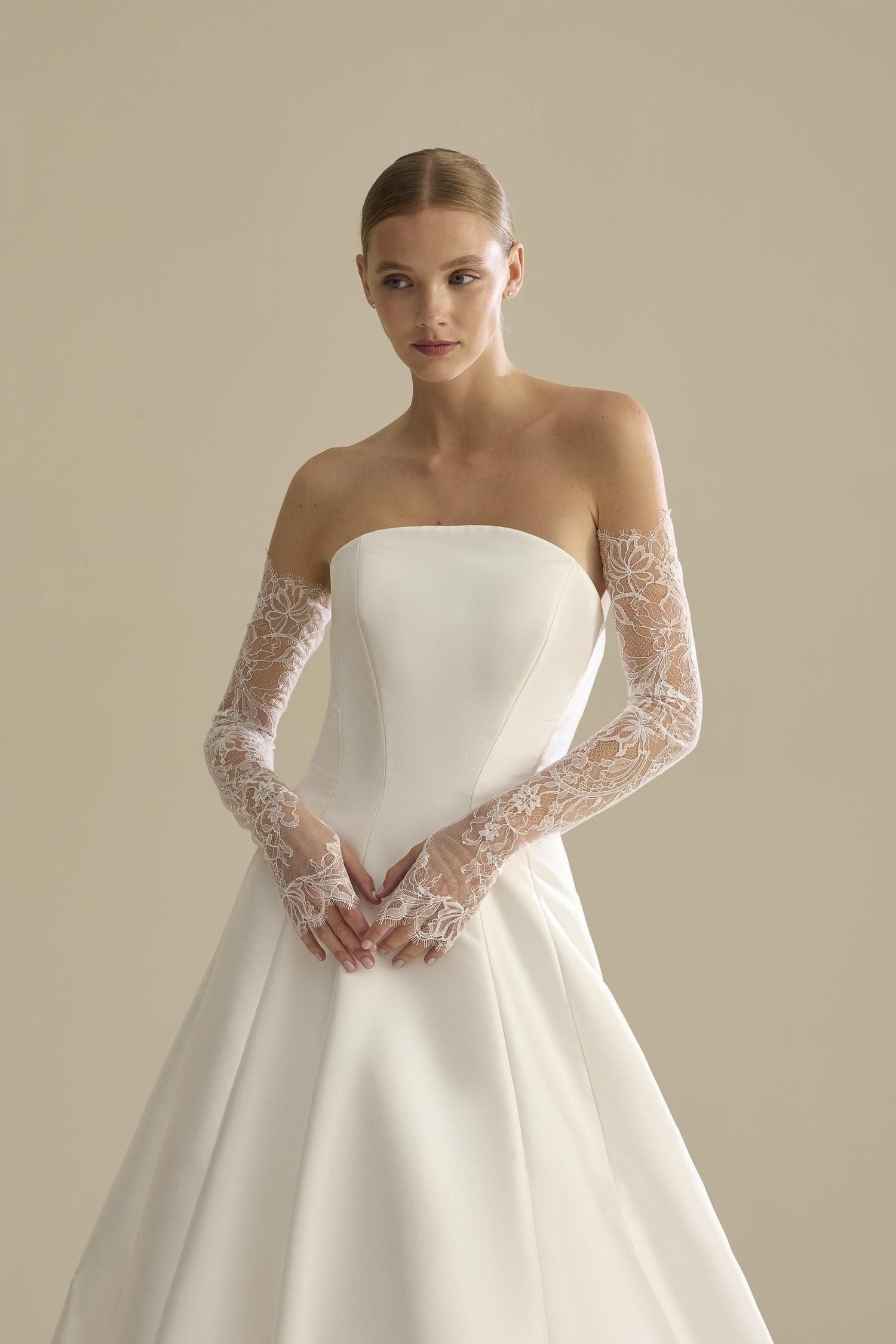 Bridal Sleeves & Gloves